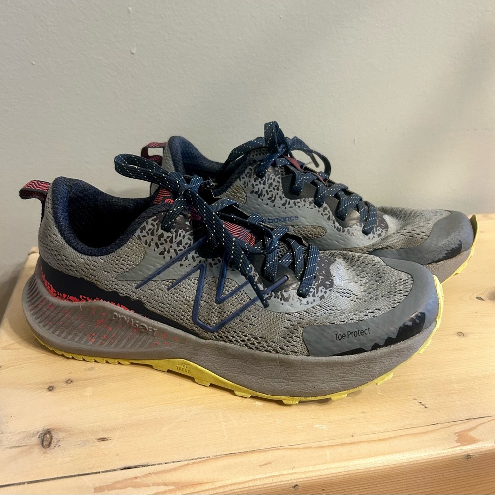 Gently Used Girls Sz 3.5 New Balance Running Sneakers